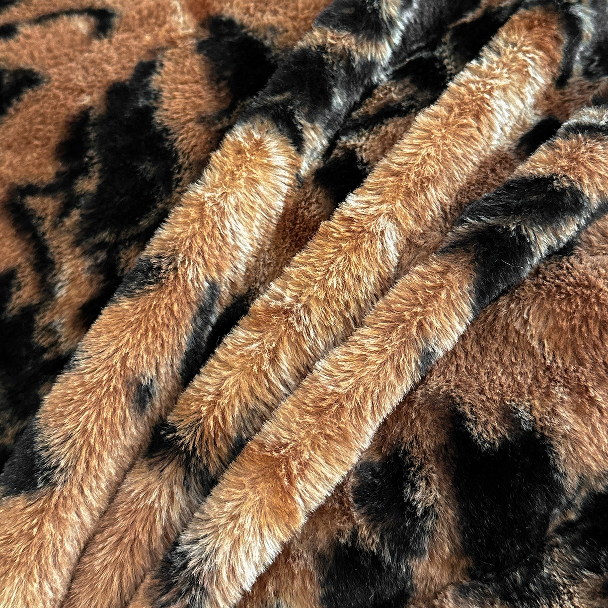 91家纺网 家纺一手货源 找家纺 民新家纺 2025新款兔毛绒印花简约款四件套 简约款-秋意