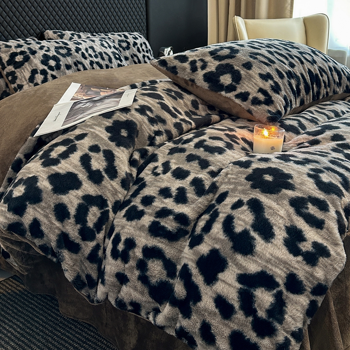 91家纺网 家纺一手货源 找家纺 民新家纺 2025新款兔毛绒印花简约款四件套 简约款豹纹-灰