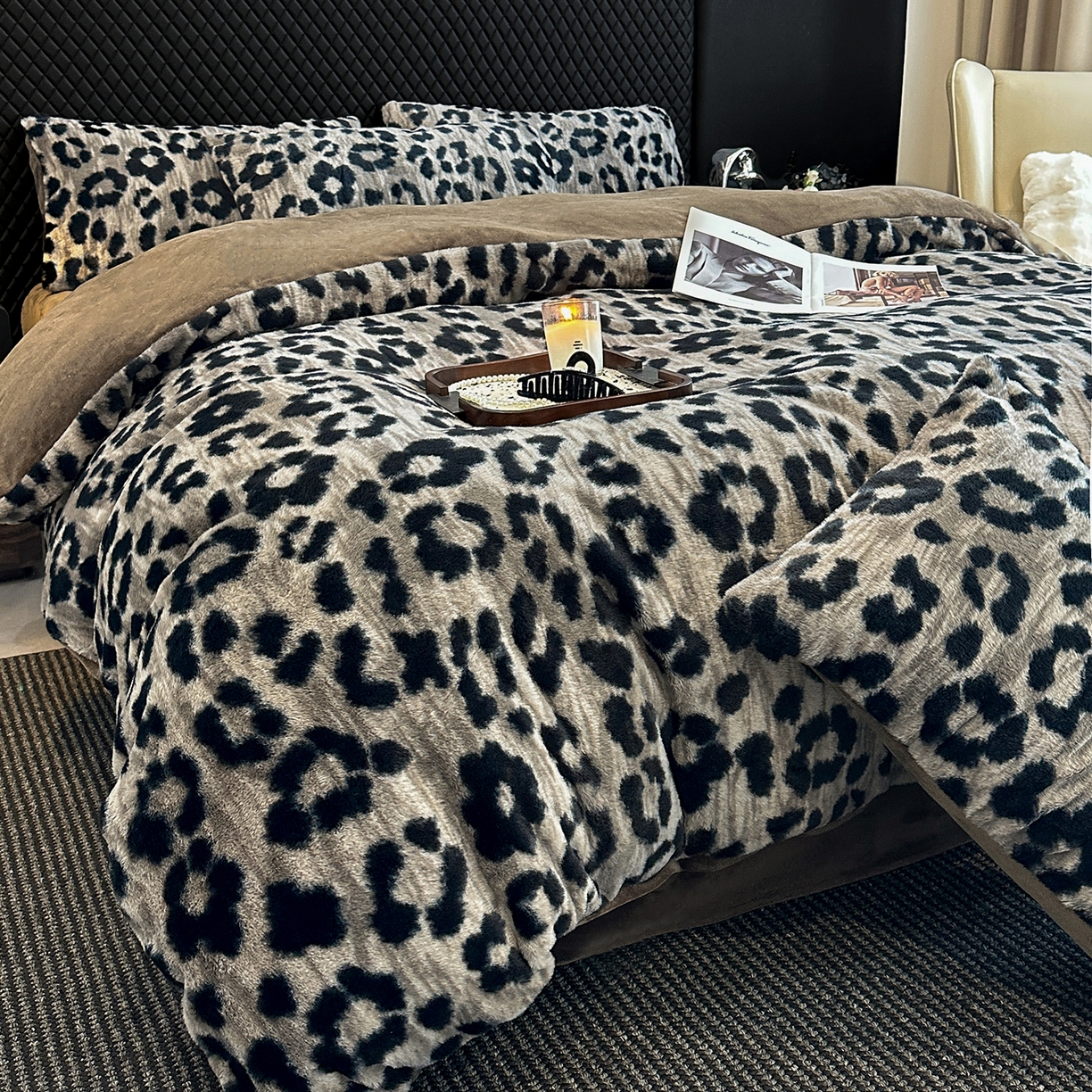 91家纺网 家纺一手货源 找家纺 民新家纺 2025新款兔毛绒印花简约款四件套 简约款豹纹-灰