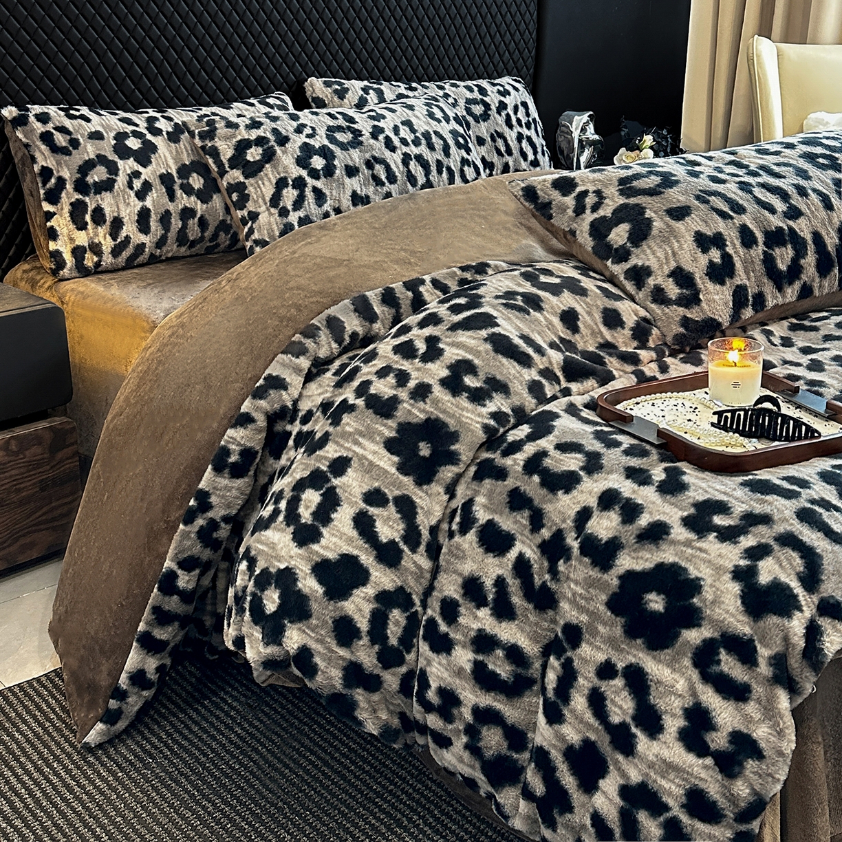 91家纺网 家纺一手货源 找家纺 民新家纺 2025新款兔毛绒印花简约款四件套 简约款豹纹-灰