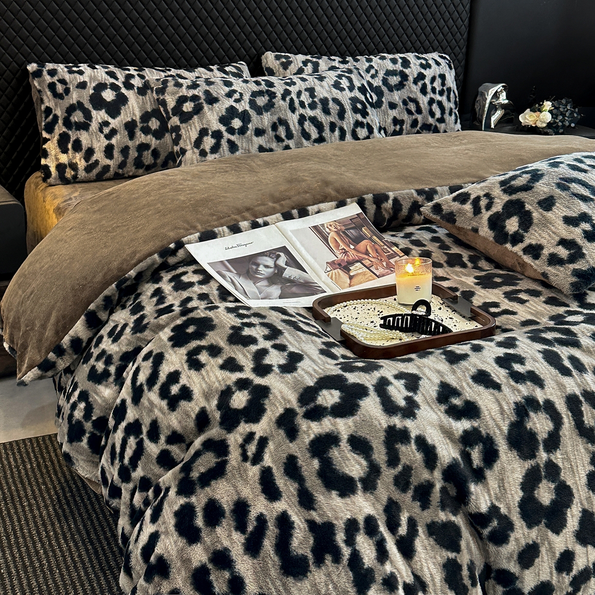 91家纺网 家纺一手货源 找家纺 民新家纺 2025新款兔毛绒印花简约款四件套 简约款豹纹-灰