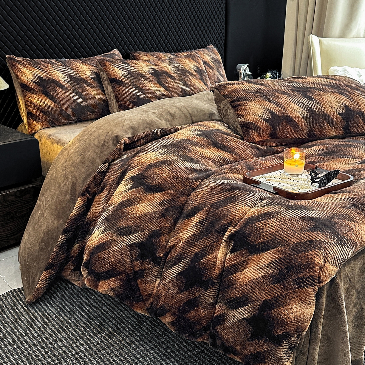 91家纺网 家纺一手货源 找家纺 民新家纺 2025新款兔毛绒印花简约款四件套 简约款-飞雁