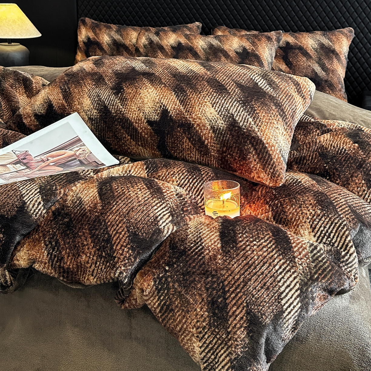 91家纺网 家纺一手货源 找家纺 民新家纺 2025新款兔毛绒印花简约款四件套 简约款-飞雁