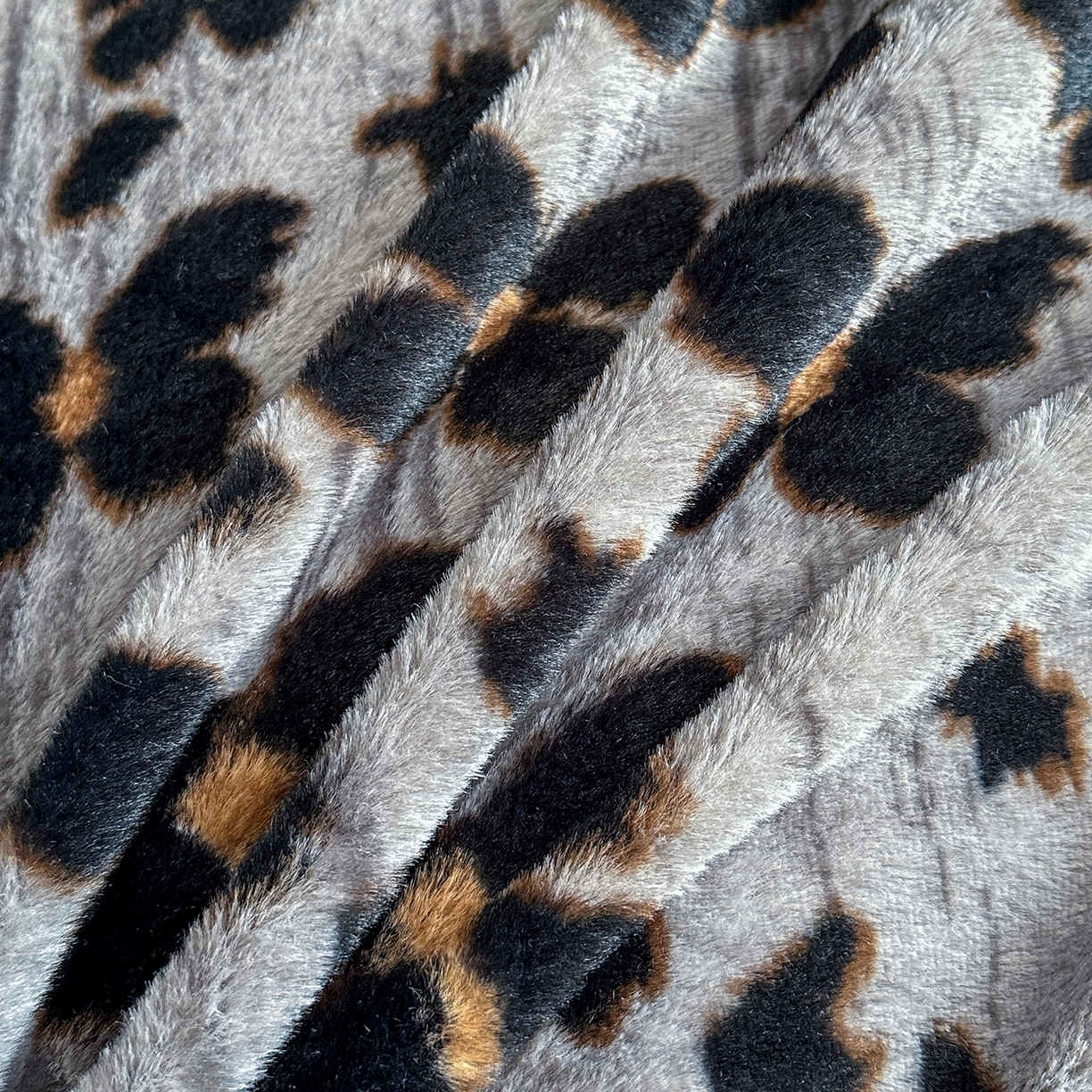 91家纺网 家纺一手货源 找家纺 民新家纺 2025新款兔毛绒印花简约款四件套 简约款-蝶语灰