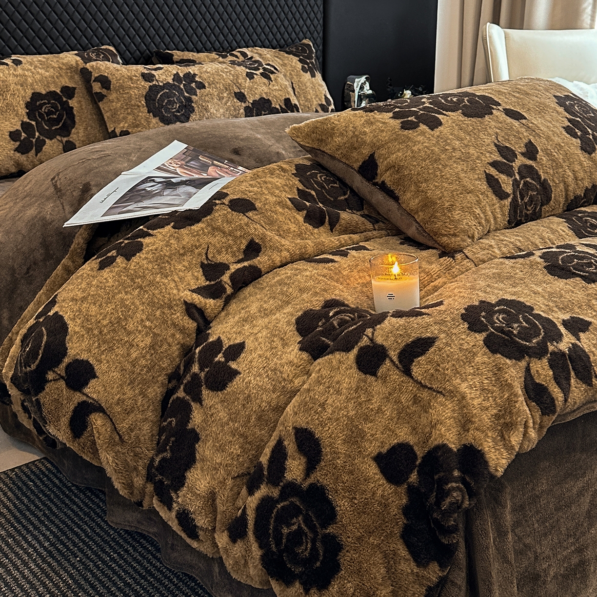 91家纺网 家纺一手货源 找家纺 民新家纺 2025新款兔毛绒印花简约款四件套 简约款-爱意玫瑰咖