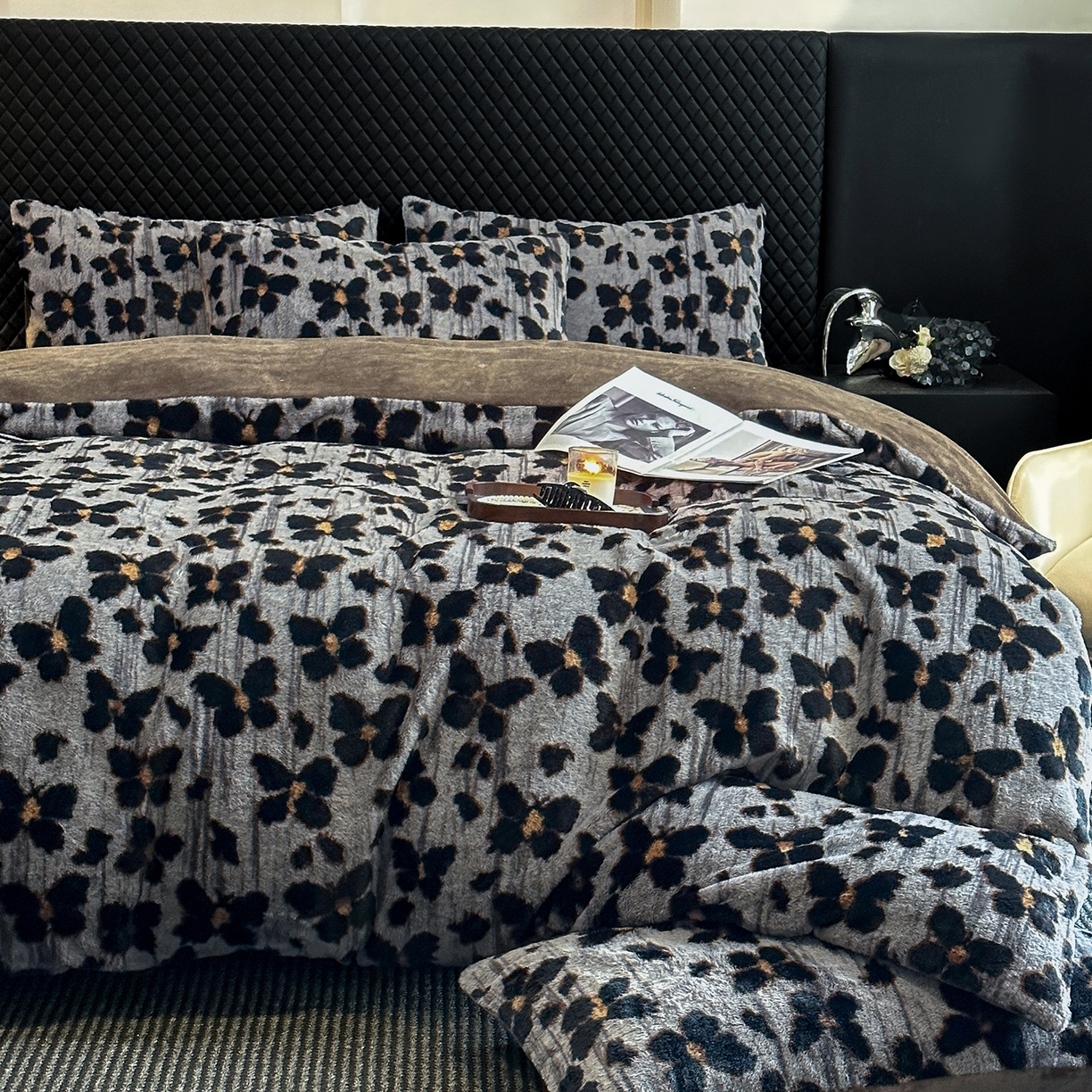 91家纺网 家纺一手货源 找家纺 民新家纺 2025新款兔毛绒印花简约款四件套 简约款-蝶语灰