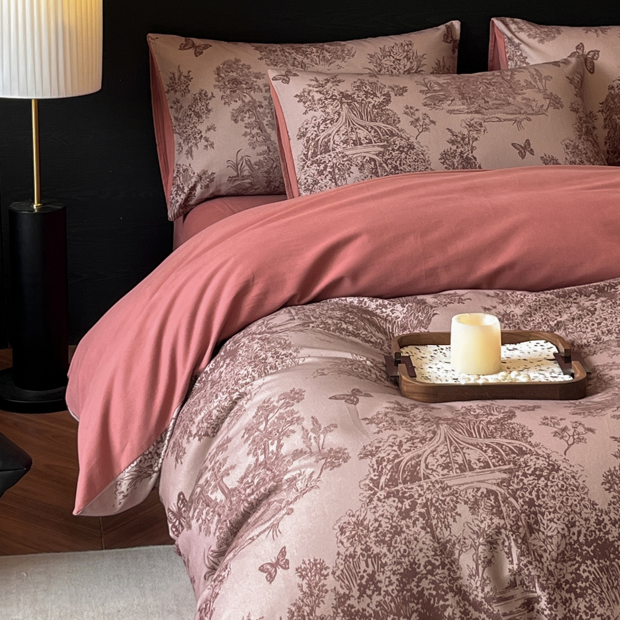 91家纺网 家纺一手货源 找家纺 典曼家纺 2025新品法式复古全棉A类磨毛四件套 春烟-红