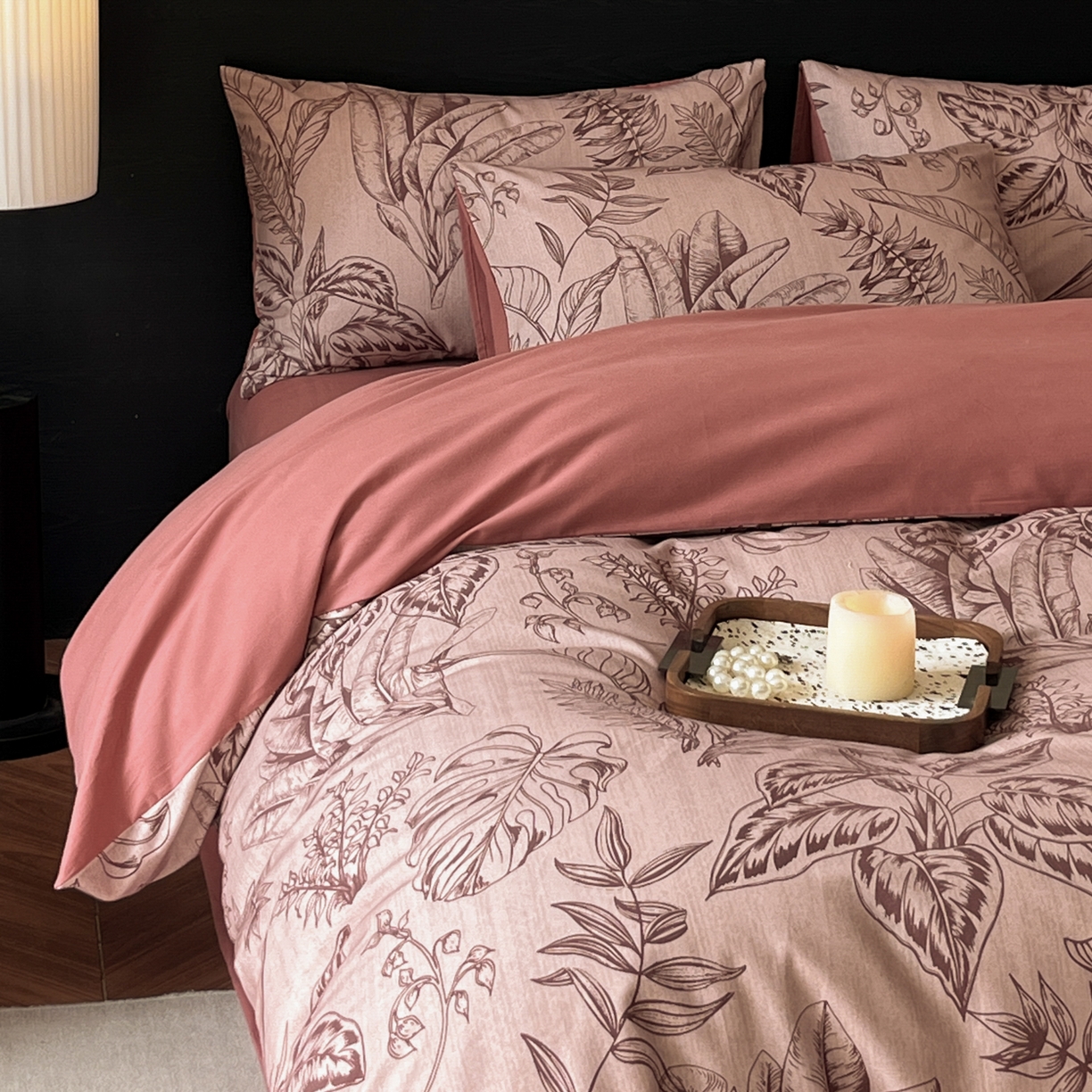 91家纺网 家纺一手货源 找家纺 典曼家纺 2025新品法式复古全棉A类磨毛四件套 青釉-红