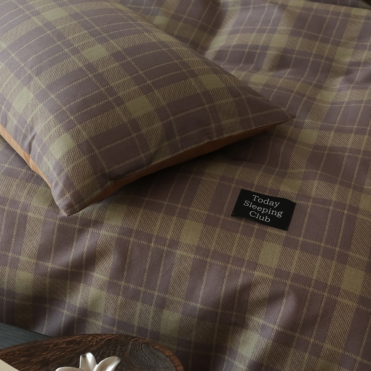 91家纺网 家纺一手货源 找家纺 三味舒屋 2025新款50支全棉磨毛印花四件套-格纹俱乐部 咖绿格俱乐部