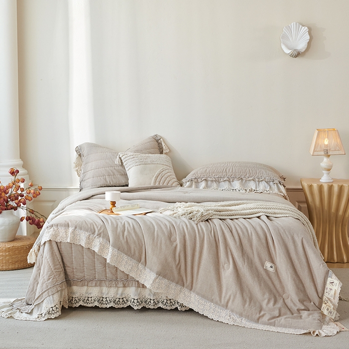 91家纺网 家纺一手货源 找家纺 桂雅居 2025新款舒适麻棉麻蕾丝花边单床盖床盖单件 栗壳色