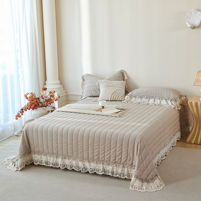 91家纺网 家纺一手货源 找家纺 桂雅居 2025新款舒适麻棉麻蕾丝花边单床盖床盖单件 栗壳色