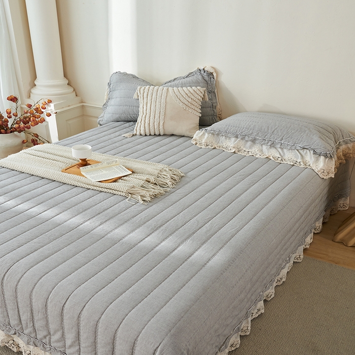 91家纺网 家纺一手货源 找家纺 桂雅居 2025新款舒适麻棉麻蕾丝花边单床盖床盖单件 烟墨灰