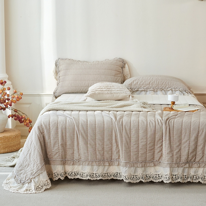 91家纺网 家纺一手货源 找家纺 桂雅居 2025新款舒适麻棉麻蕾丝花边单床盖床盖单件 栗壳色