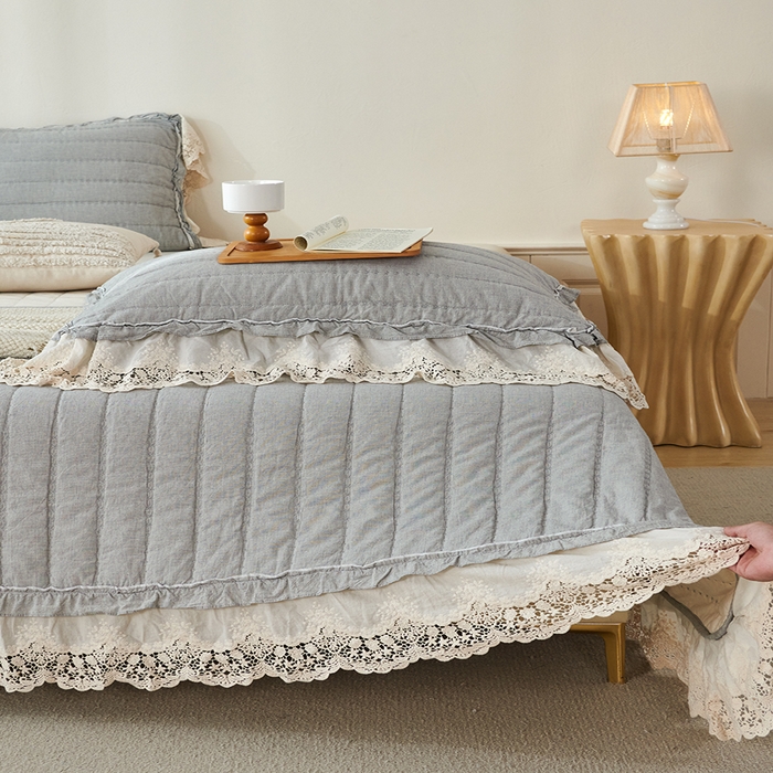 91家纺网 家纺一手货源 找家纺 桂雅居 2025新款舒适麻棉麻蕾丝花边单床盖床盖单件 烟墨灰