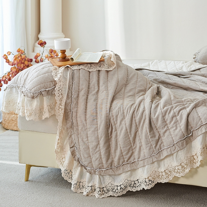 91家纺网 家纺一手货源 找家纺 桂雅居 2025新款舒适麻棉麻蕾丝花边单床盖床盖单件 栗壳色