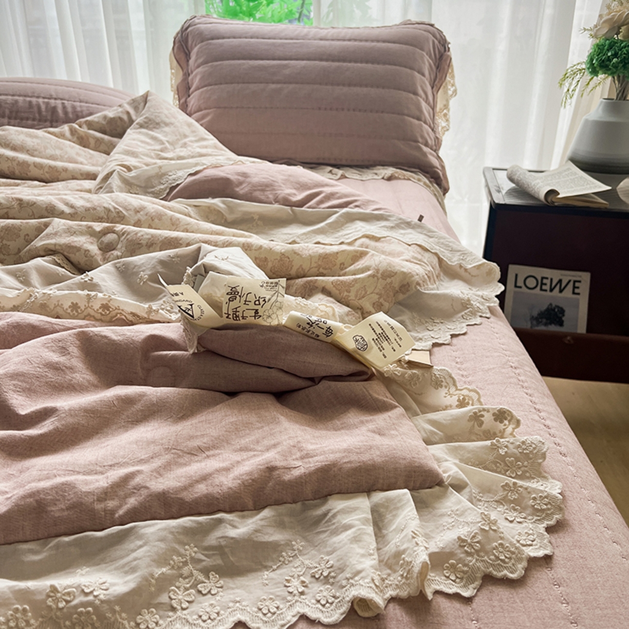 91家纺网 家纺一手货源 找家纺 桂雅居 2025新款舒适麻棉麻蕾丝花边单床盖床盖单件 秋意-红