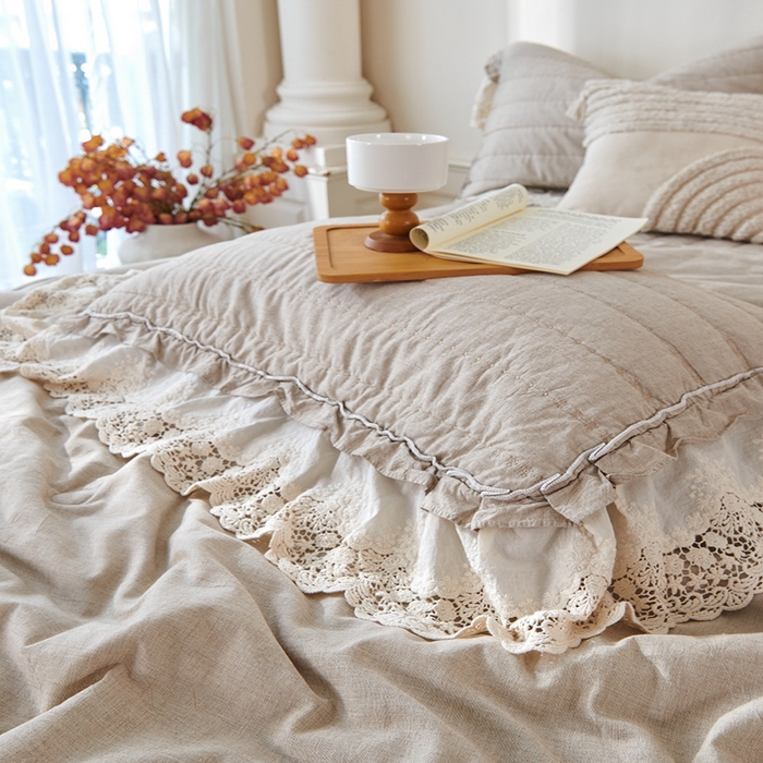91家纺网 家纺一手货源 找家纺 桂雅居 2025新款舒适麻棉麻蕾丝花边单床盖床盖单件 栗壳色