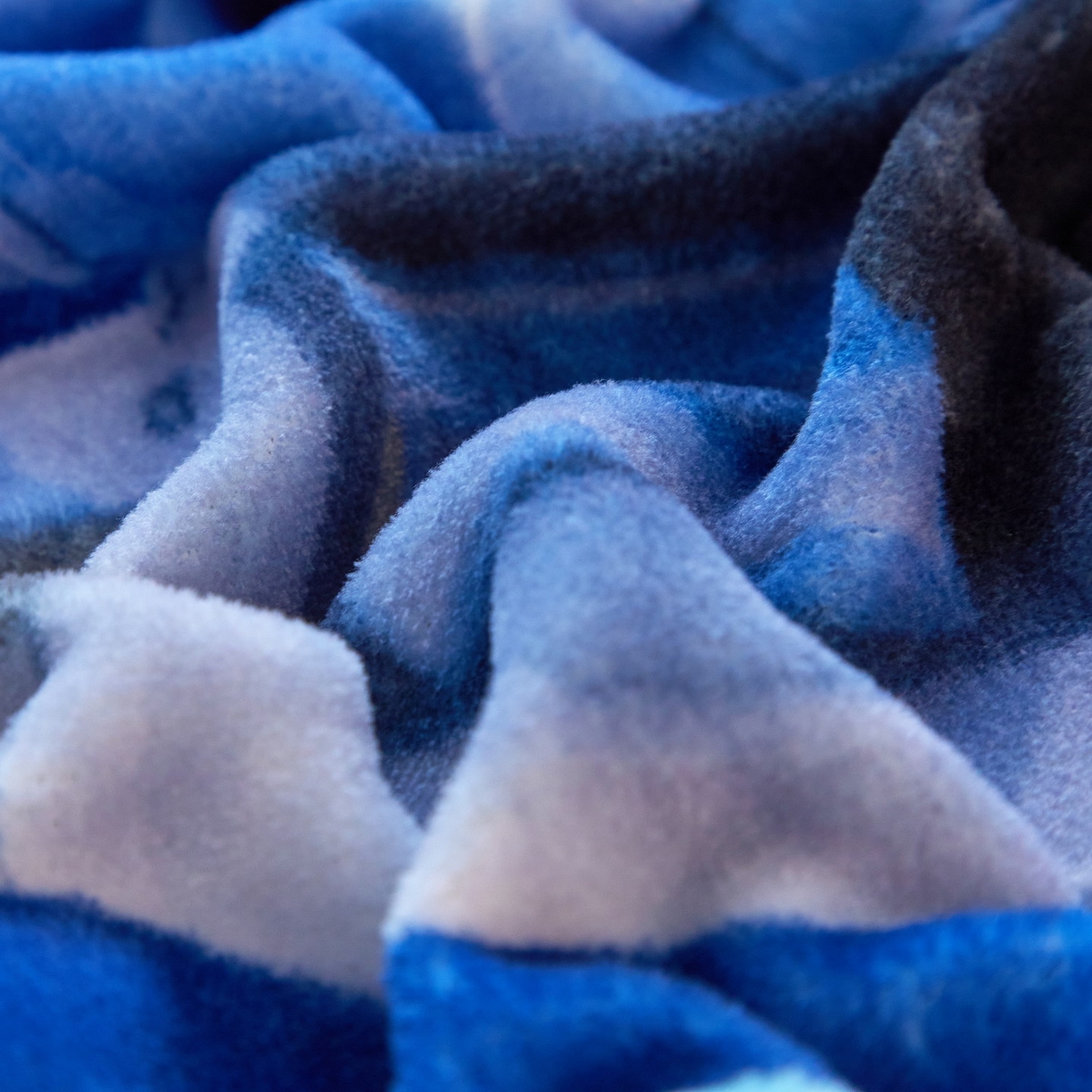 91家纺网 家纺一手货源 找家纺 蘭菲家纺 2025新款高克重亲肤保暖牛奶绒单品床笠-变形金刚 12号