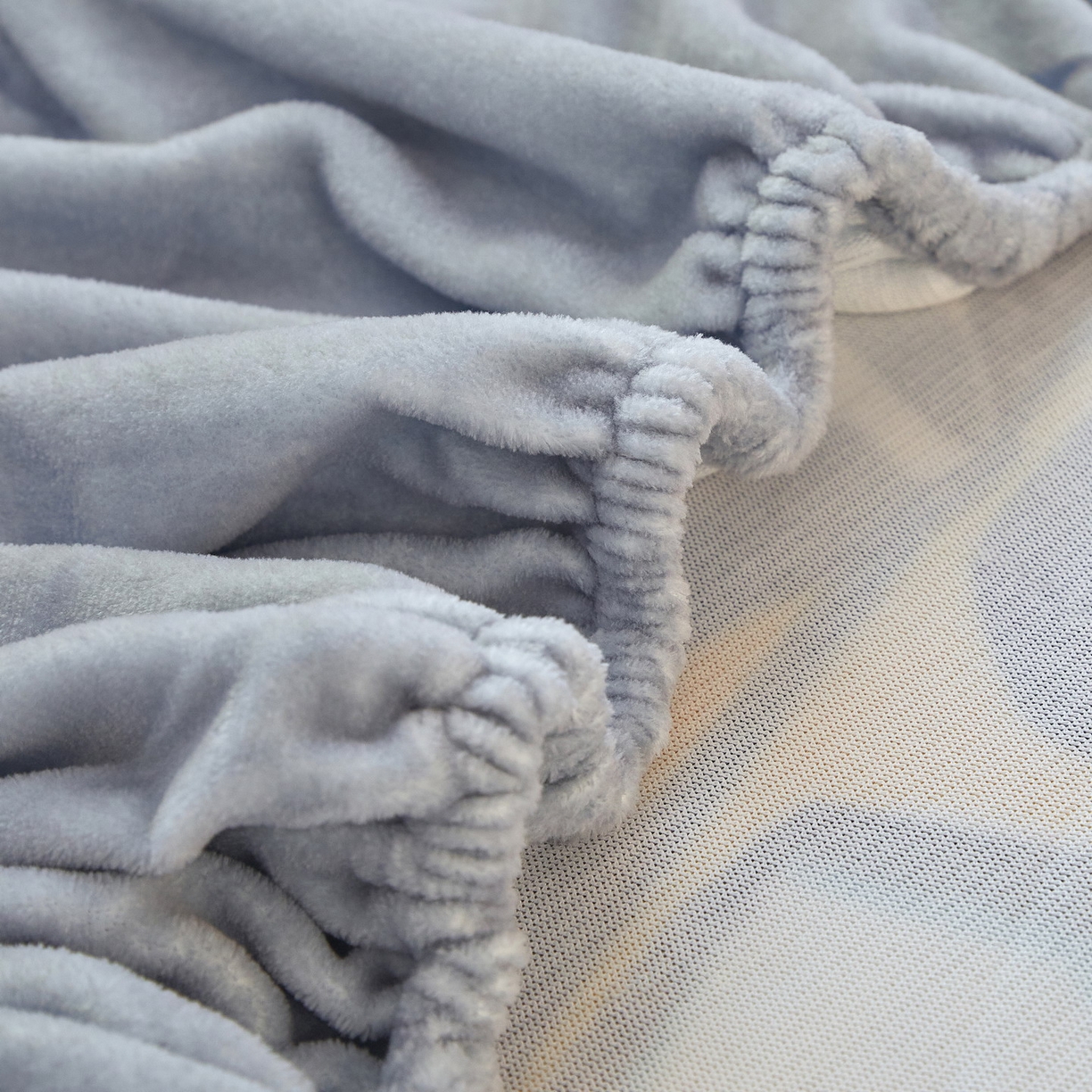 91家纺网 家纺一手货源 找家纺 蘭菲家纺 2025新款高克重亲肤保暖牛奶绒单品床笠-变形金刚 5号