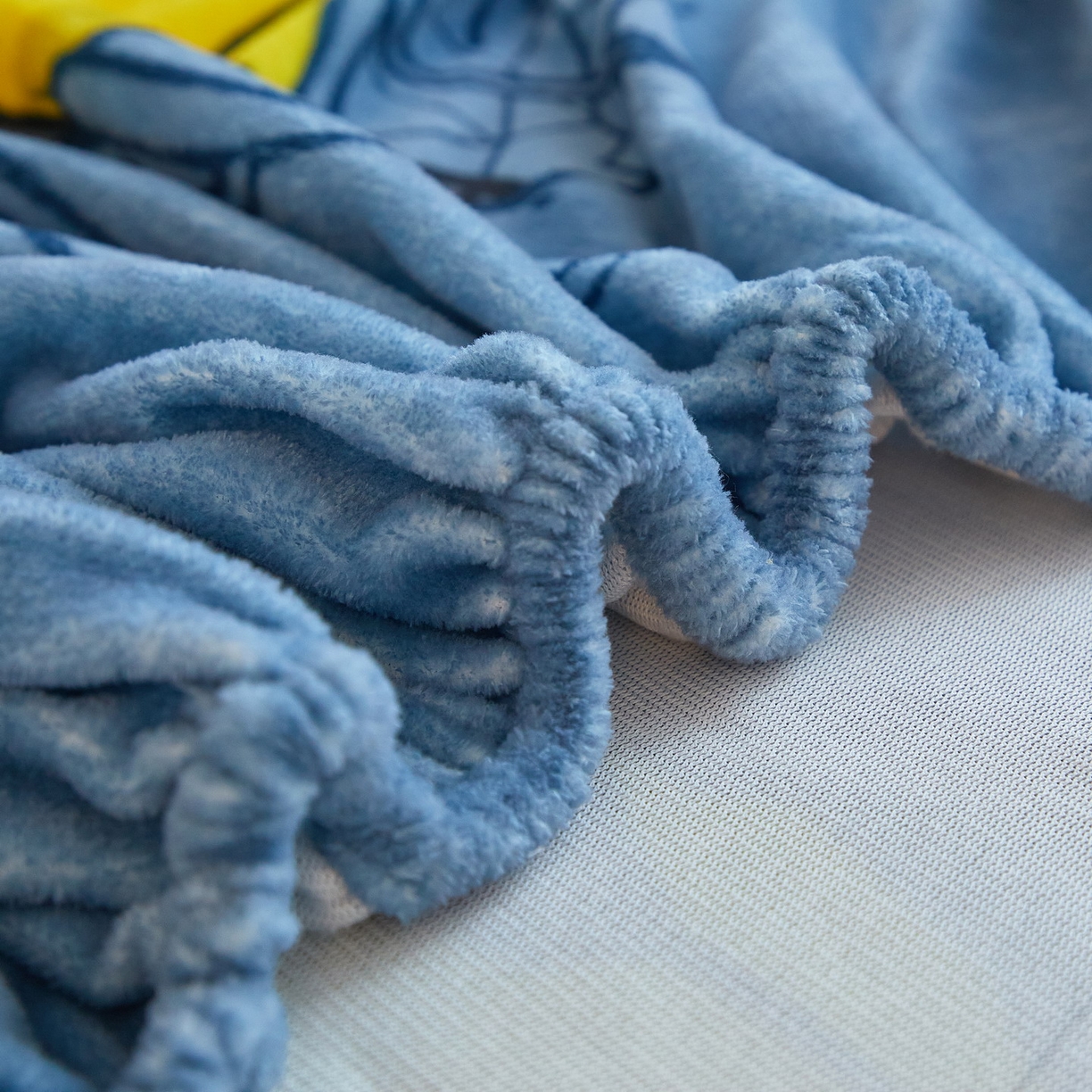 91家纺网 家纺一手货源 找家纺 蘭菲家纺 2025新款高克重亲肤保暖牛奶绒单品床笠-变形金刚 3号