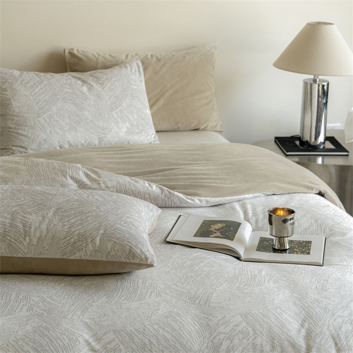 91家纺网 家纺一手货源 找家纺 （总）ONE TWO ONE 121 2025新款轻奢新法式德芙绒宝宝绒婴儿绒短毛绒牛奶绒四件套床单被套-盛仕顿