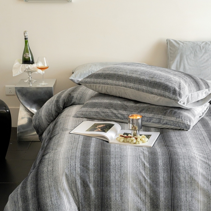 91家纺网 家纺一手货源 找家纺 ONE TWO ONE 121 2025新款轻奢新法式德芙绒宝宝绒婴儿绒短毛绒牛奶绒四件套床单被套-漫步地球【会员-10】 平台控价券后不得低于 258  278 漫步地球-深灰