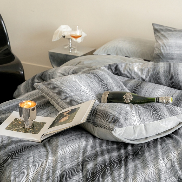 91家纺网 家纺一手货源 找家纺 ONE TWO ONE 121 2025新款轻奢新法式德芙绒宝宝绒婴儿绒短毛绒牛奶绒四件套床单被套-漫步地球【会员-10】 平台控价券后不得低于 258  278 漫步地球-深灰