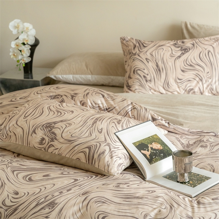 91家纺网 家纺一手货源 找家纺 ONE TWO ONE 121 2025新款轻奢新法式德芙绒宝宝绒婴儿绒短毛绒牛奶绒四件套床单被套-游里【会员-10】 平台控价券后不得低于 258  278 游里-咖