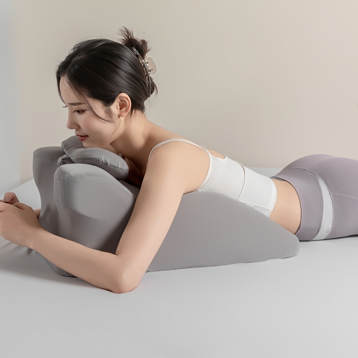 91家纺网 家纺一手货源 找家纺 腾超家纺 2025新款凉感丝人体工学趴睡枕枕头枕芯 灰色