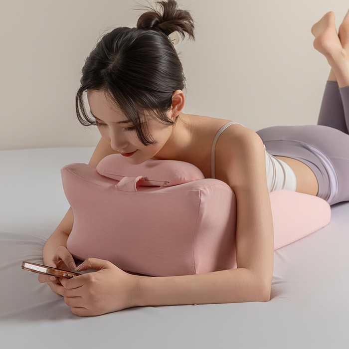 91家纺网 家纺一手货源 找家纺 腾超家纺 2025新款凉感丝人体工学趴睡枕枕头枕芯 粉色针织款