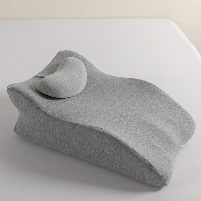 91家纺网 家纺一手货源 找家纺 腾超家纺 2025新款凉感丝人体工学趴睡枕枕头枕芯 灰色针织款