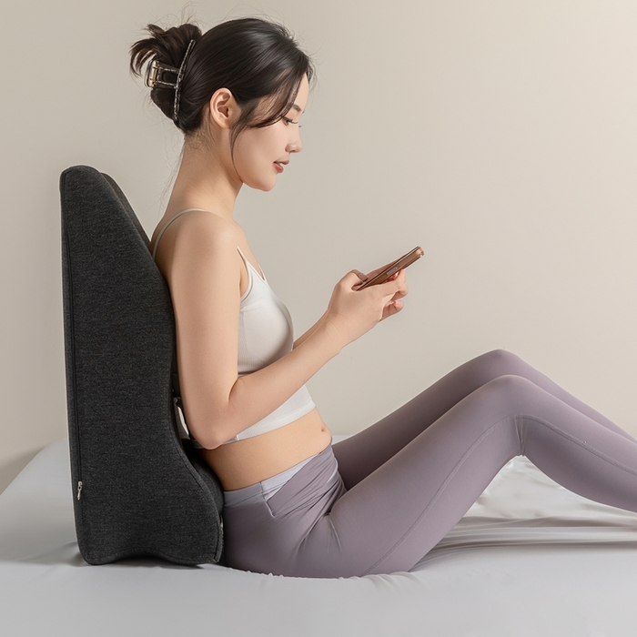 91家纺网 家纺一手货源 找家纺 腾超家纺 2025新款凉感丝人体工学趴睡枕枕头枕芯 黑色针织款