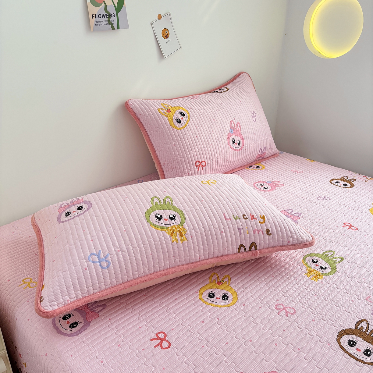 91家纺网 家纺一手货源 找家纺 金艾草 2025新款一面绒一面棉榻榻米大炕盖单件棉加绒床盖三件套A版全棉印花B版加厚牛奶绒 （提供买家秀） 拉布布-粉色