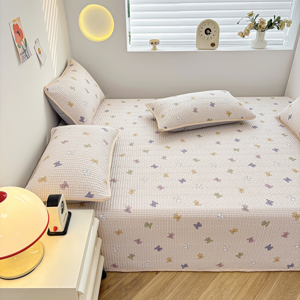 91家纺网 家纺一手货源 找家纺 金艾草 2025新款一面绒一面棉榻榻米大炕盖单件棉加绒床盖三件套A版全棉印花B版加厚牛奶绒 （提供买家秀） 咖色-字母