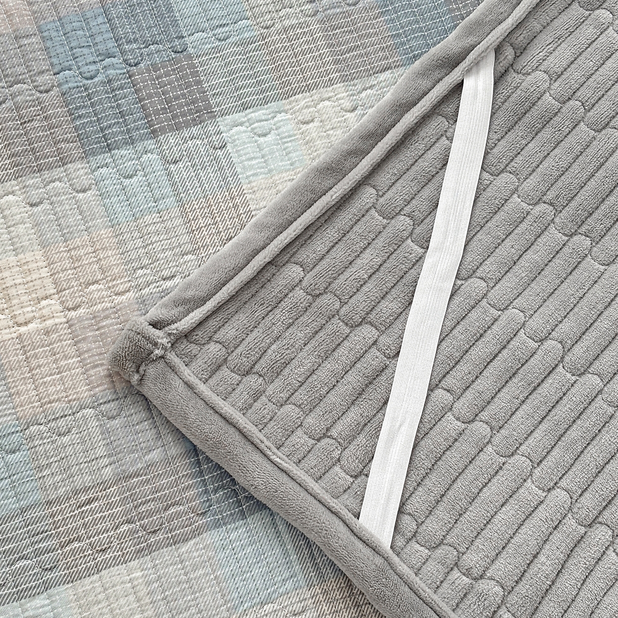 91家纺网 家纺一手货源 找家纺 金艾草 2025新款一面绒一面棉榻榻米大炕盖单件棉加绒床盖三件套A版全棉印花B版加厚牛奶绒 （提供买家秀） 苏轮-绒