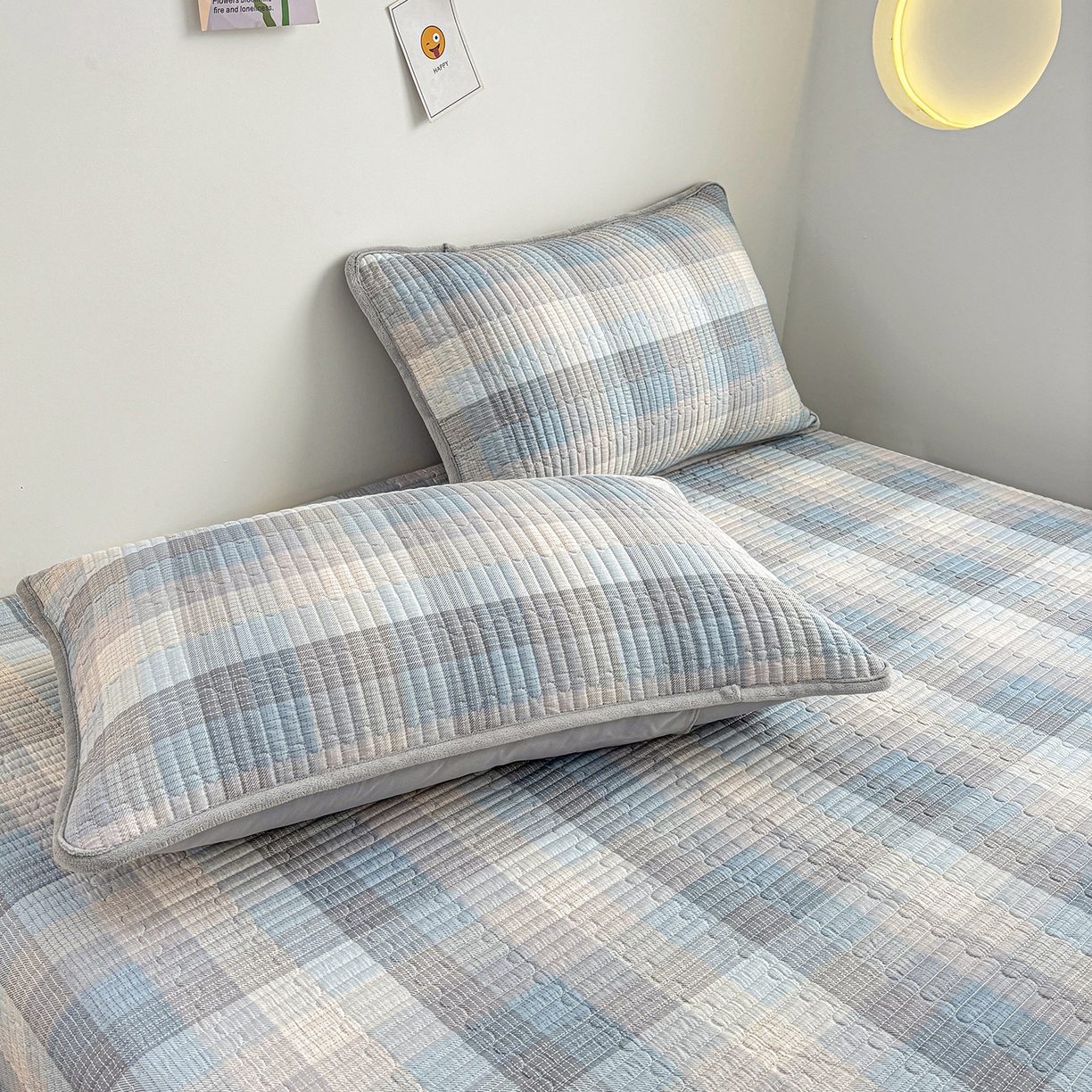 91家纺网 家纺一手货源 找家纺 金艾草 2025新款一面绒一面棉榻榻米大炕盖单件棉加绒床盖三件套A版全棉印花B版加厚牛奶绒 （提供买家秀） 苏轮-绒