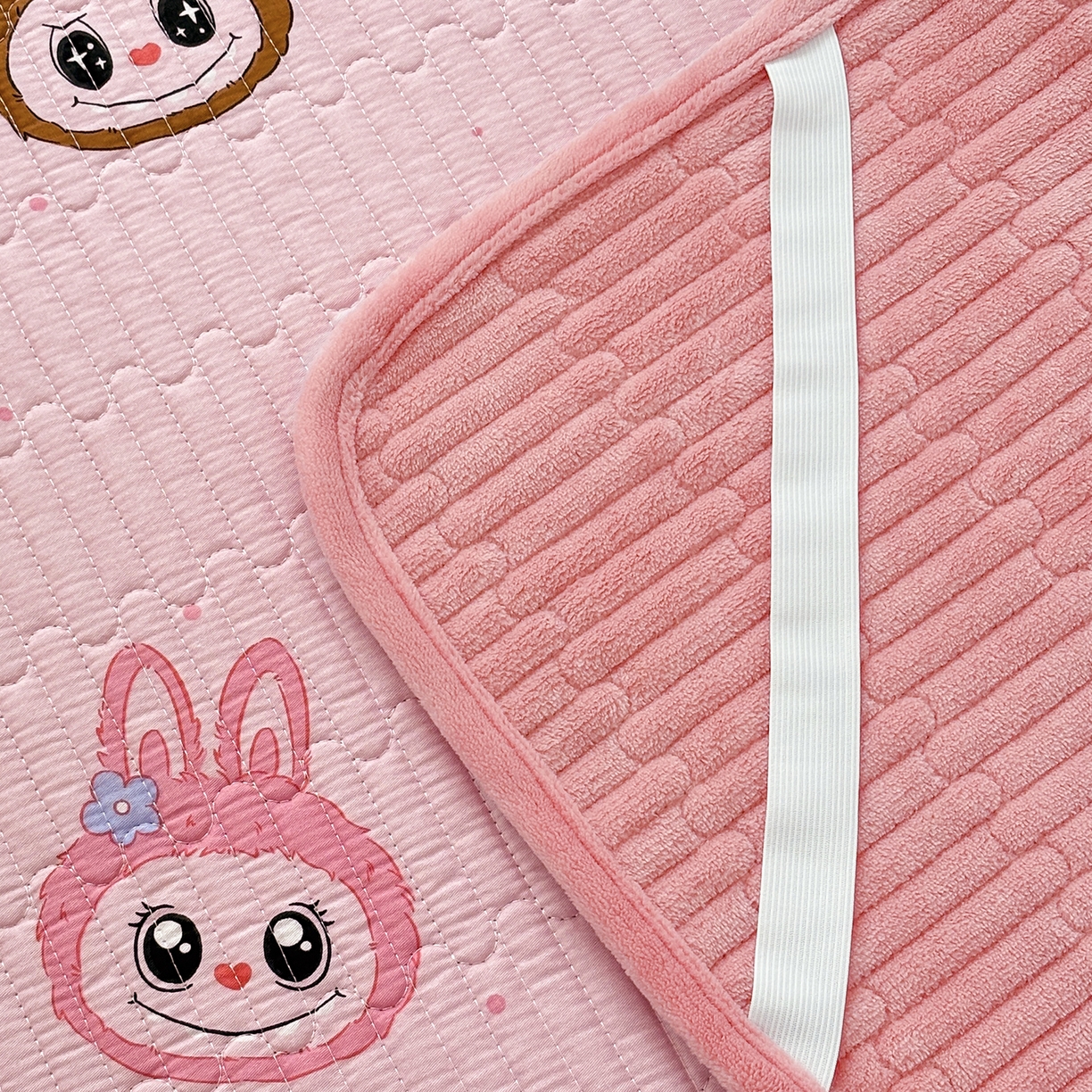 91家纺网 家纺一手货源 找家纺 金艾草 2025新款一面绒一面棉榻榻米大炕盖单件棉加绒床盖三件套A版全棉印花B版加厚牛奶绒 （提供买家秀） 拉布布-粉色