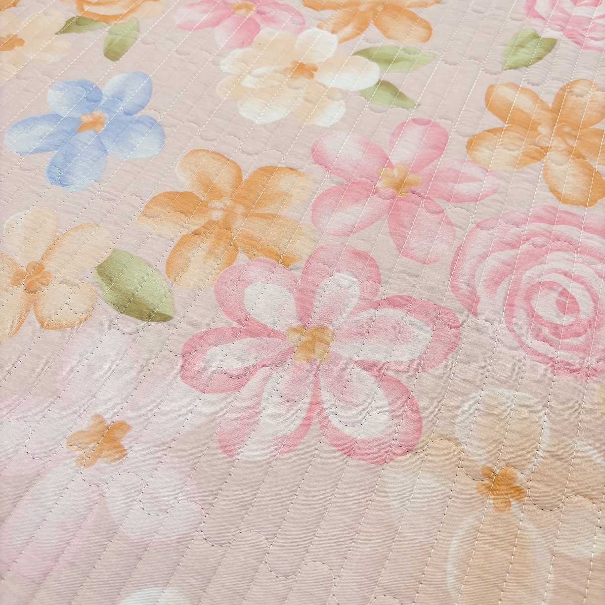 91家纺网 家纺一手货源 找家纺 金艾草 2025新款一面绒一面棉榻榻米大炕盖单件棉加绒床盖三件套A版全棉印花B版加厚牛奶绒 （提供买家秀） 兰香语-粉色