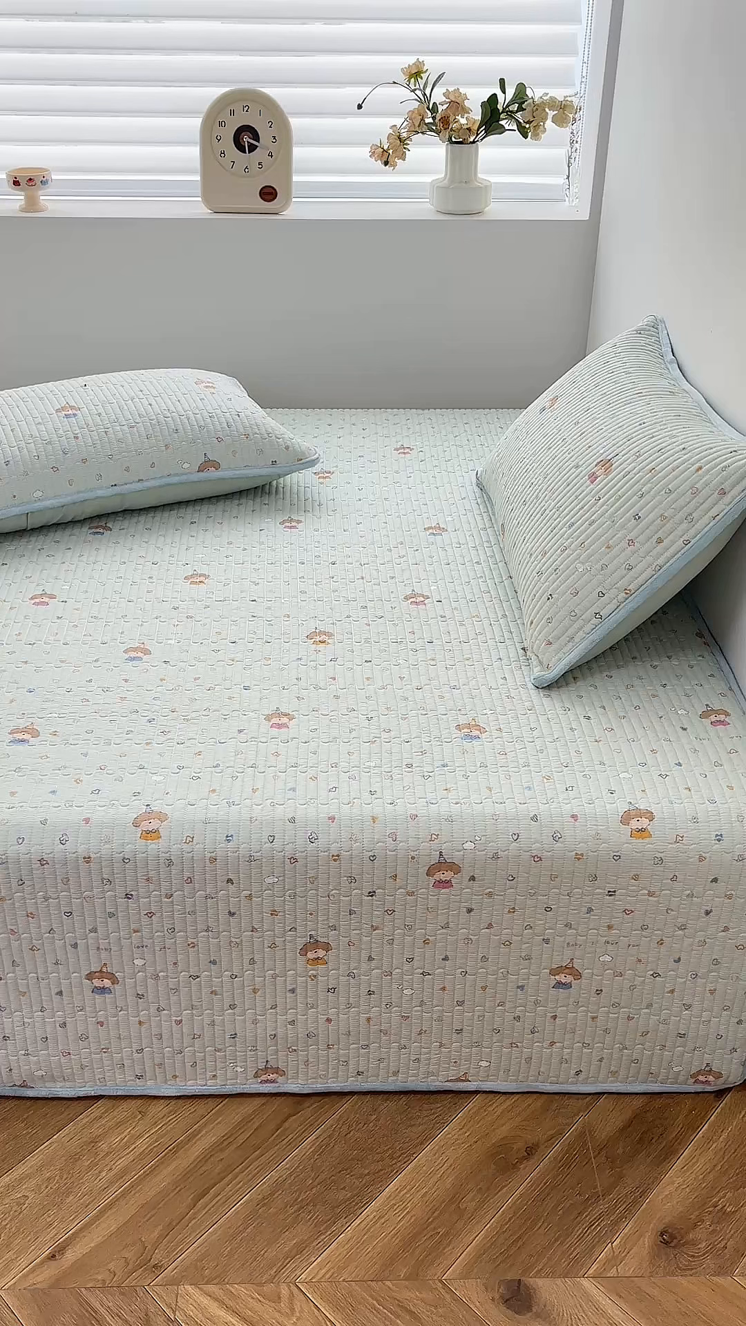 91家纺网 家纺一手货源 找家纺 金艾草 2025新款一面绒一面棉榻榻米大炕盖单件棉加绒床盖三件套A版全棉印花B版加厚牛奶绒 （提供买家秀） 星辰-蓝色