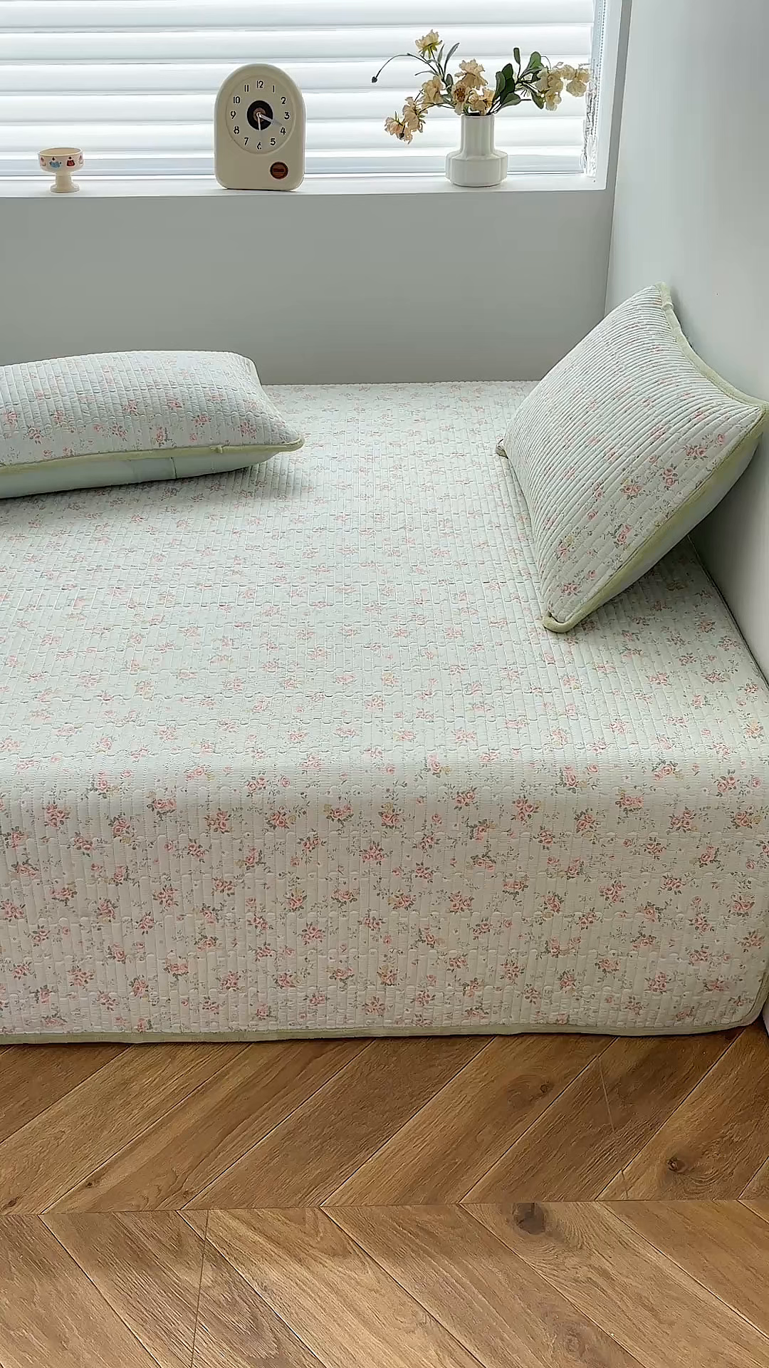 91家纺网 家纺一手货源 找家纺 金艾草 2025新款一面绒一面棉榻榻米大炕盖单件棉加绒床盖三件套A版全棉印花B版加厚牛奶绒 （提供买家秀） 南语花-绿色