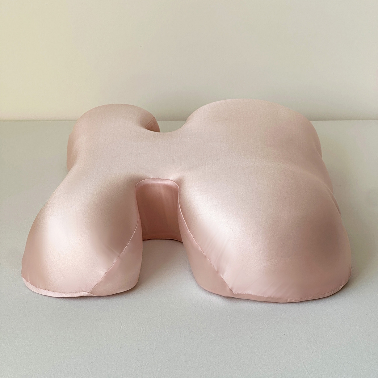 91家纺网 家纺一手货源 找家纺 麦哆乐 2025新款防皱美容枕H枕 防皱美 容枕H枕-粉色