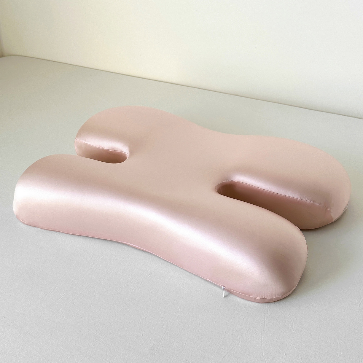 91家纺网 家纺一手货源 找家纺 麦哆乐 2025新款防皱美容枕H枕 防皱美 容枕H枕-粉色