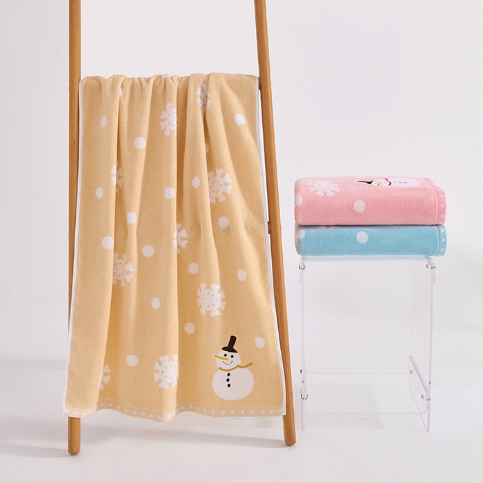 91家纺网 家纺一手货源 找家纺 棠薇家纺 2025新款全棉股纱毛巾浴巾套巾绣花纯棉浴巾毛巾卡通成人儿童学生 毛巾-雪人浅驼 毛巾 74*35cm