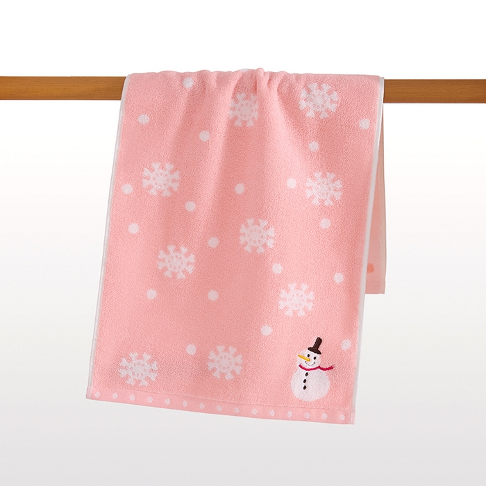 91家纺网 家纺一手货源 找家纺 棠薇家纺 2025新款全棉股纱毛巾浴巾套巾绣花纯棉浴巾毛巾卡通成人儿童学生 毛巾-雪人粉 毛巾 74*35cm