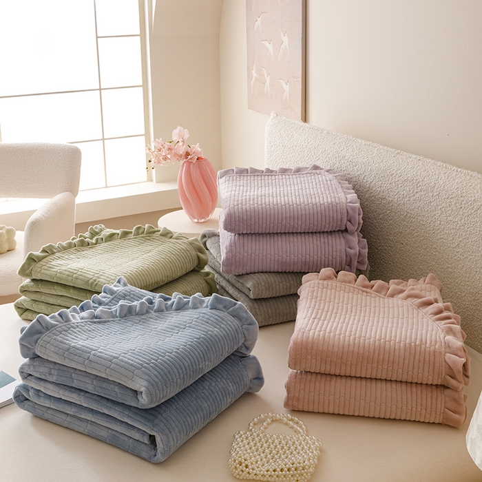 91家纺网 家纺一手货源 找家纺 沐晴家纺 2025新款纯色牛奶绒法式床盖四件套花边床盖三件套单被套 组合图仅供展示不可下单