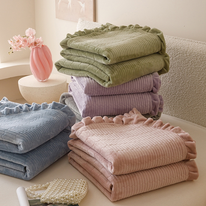 91家纺网 家纺一手货源 找家纺 沐晴家纺 2025新款纯色牛奶绒法式床盖四件套花边床盖三件套单被套 组合图仅供展示不可下单