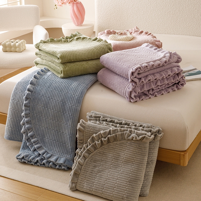 91家纺网 家纺一手货源 找家纺 沐晴家纺 2025新款纯色牛奶绒法式床盖四件套花边床盖三件套单被套 组合图仅供展示不可下单