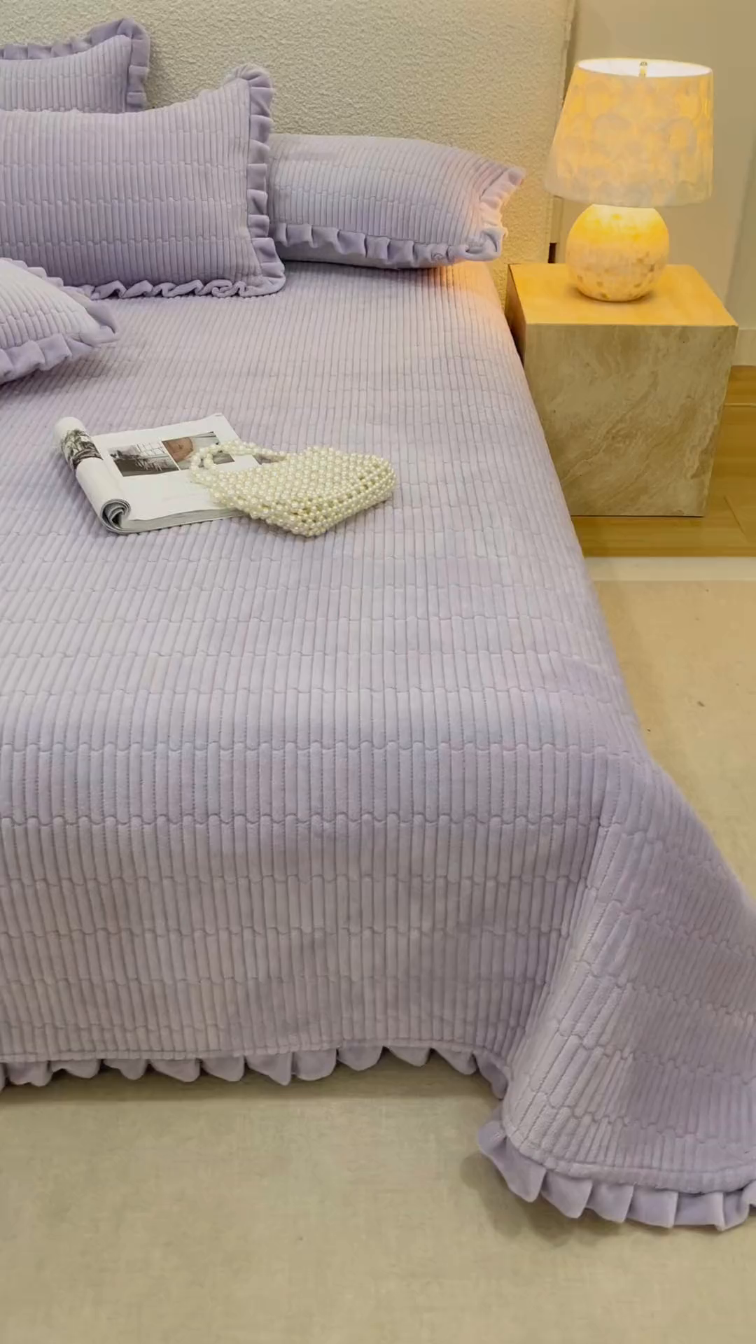 91家纺网 家纺一手货源 找家纺 沐晴家纺 2025新款纯色牛奶绒法式床盖四件套花边床盖三件套单被套 魅紫