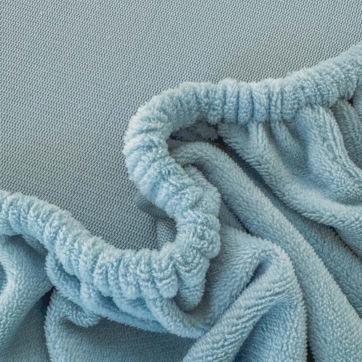 91家纺网 家纺一手货源 找家纺 （总）十一家居 2025新款A类原创设计大版印花恒温保暖牛奶绒床笠套件