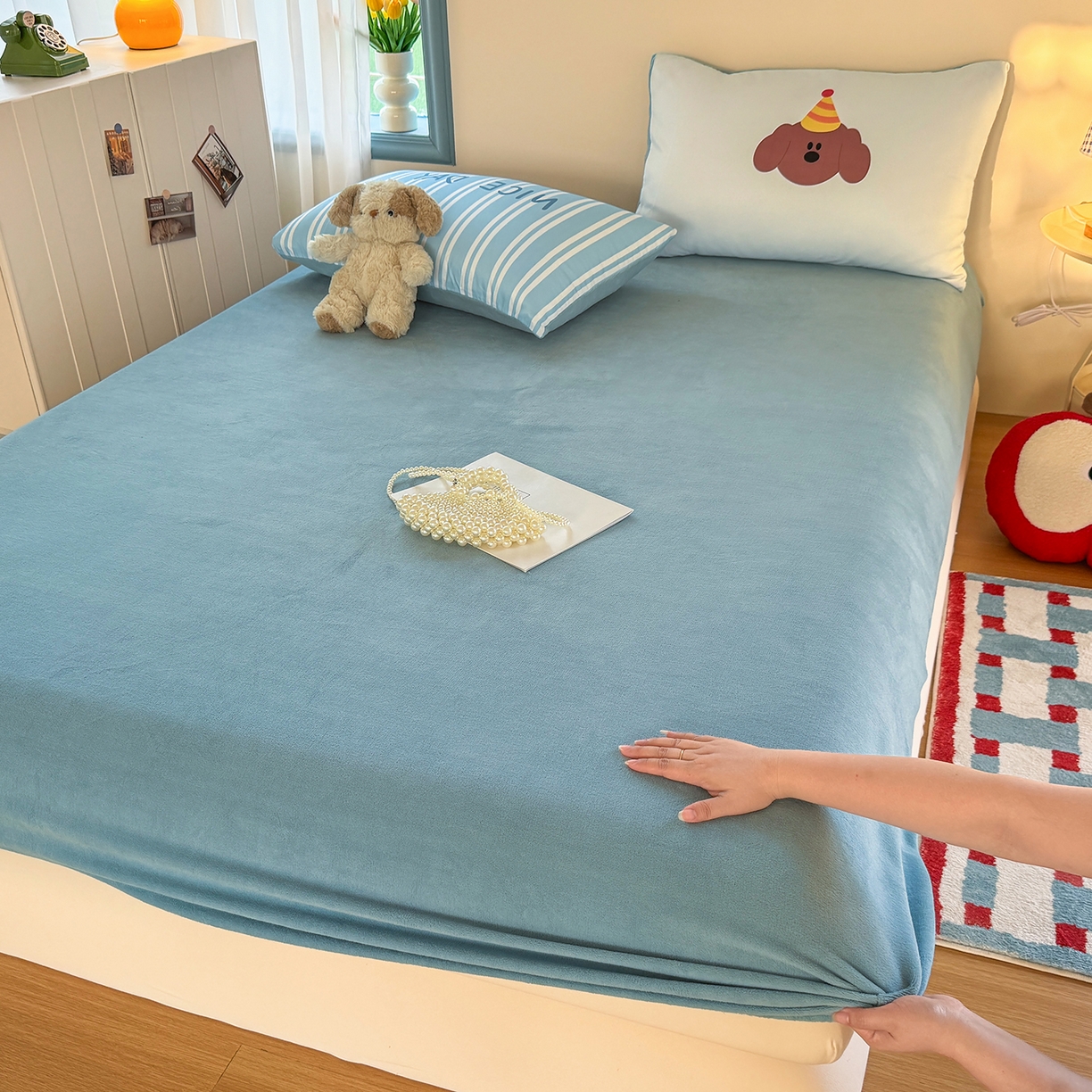 91家纺网 家纺一手货源 找家纺 （总）十一家居 2025新款A类原创设计大版印花恒温保暖牛奶绒床笠套件